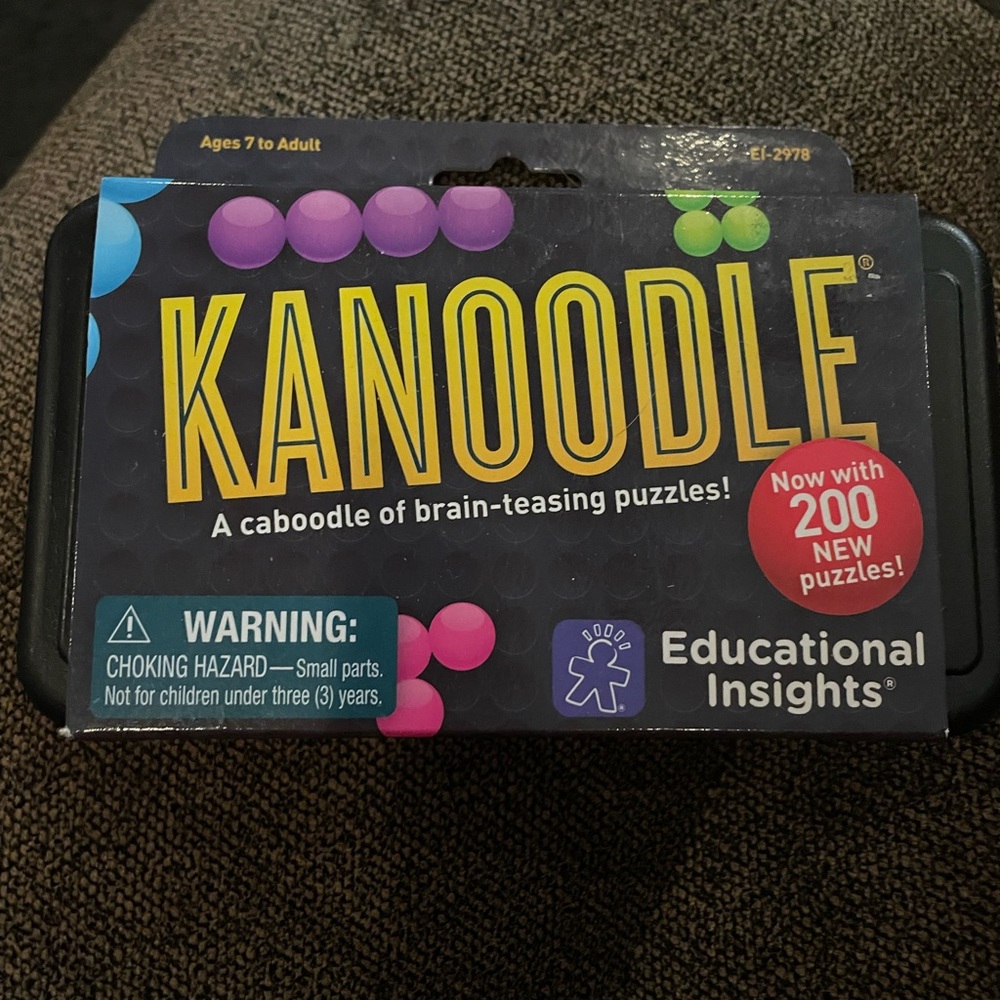 Brand New Educational Insights Kanoodle | Brain Twisting Puzzle Game